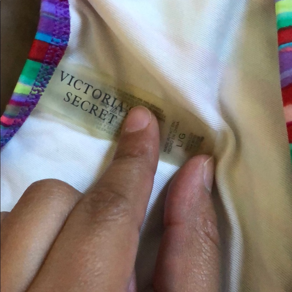 Bathing suit - Picture 2 of 3